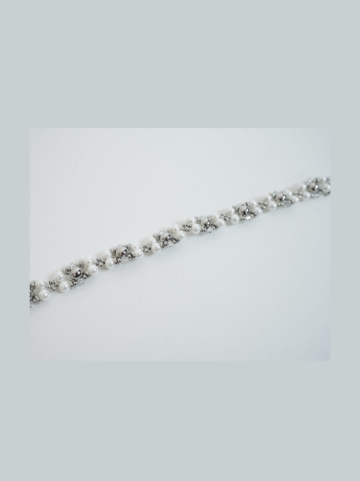 PEARL x CRYSTAL Beaded Necklace