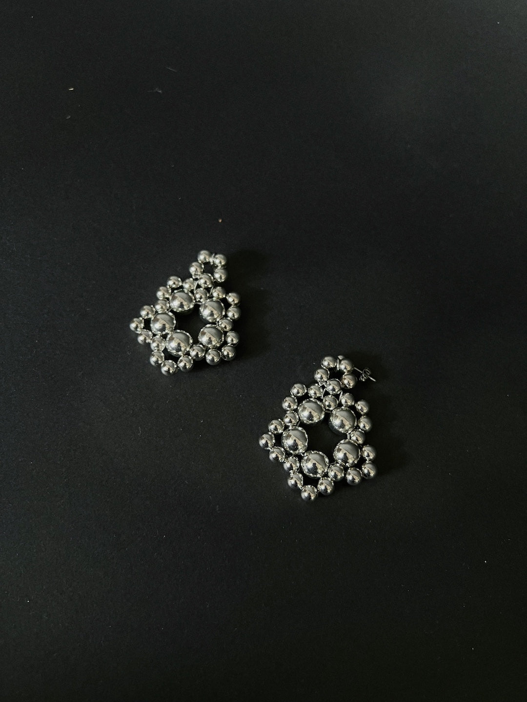 STAR Earrings 大星星串珠耳環