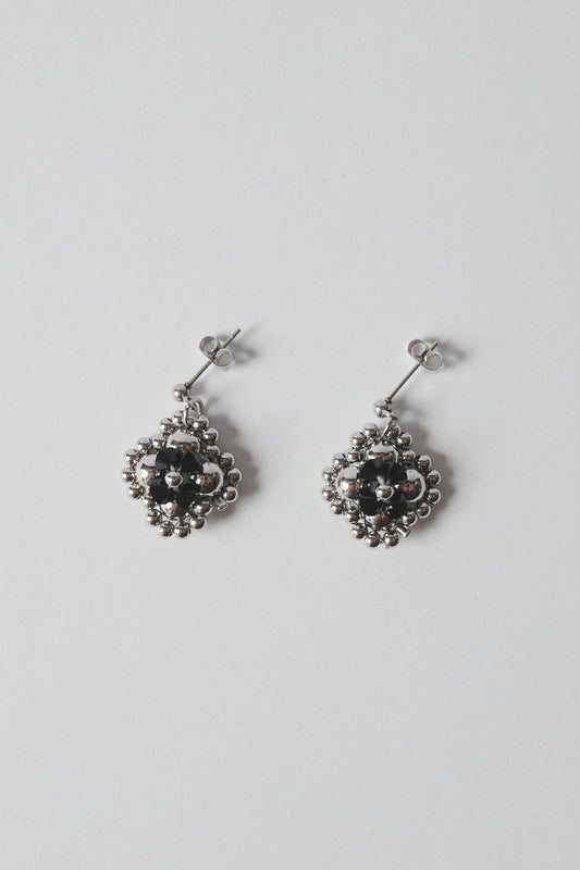 FOUR LEAF clover Earrings 四葉草串珠耳環